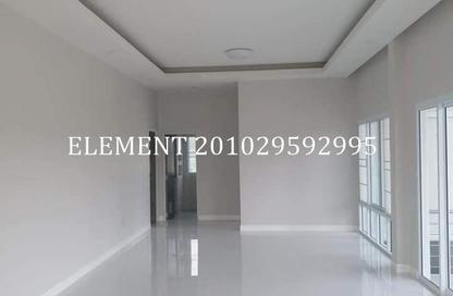 شقة - 2 غرف نوم - 2 حمامات للبيع في كارمل - مدينة زايد الجديدة - الشيخ زايد - الجيزة