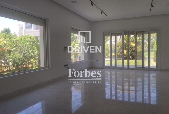 104880003 - Property Main Image