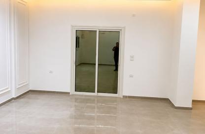 Apartment - 3 Bedrooms - 3 Bathrooms for sale in Aly Sharawy St. - Al Narges 5 - Al Narges - New Cairo City - Cairo