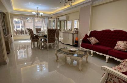 شقة - 3 غرف نوم - 3 حمامات للبيع في ميدان سفير - الماظة - مصر الجديدة - القاهرة