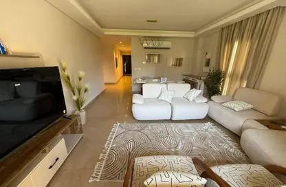 Apartment - 3 Bedrooms - 3 Bathrooms for sale in Park Side Residence - Zed Towers - Sheikh Zayed Compounds - Sheikh Zayed City - Giza