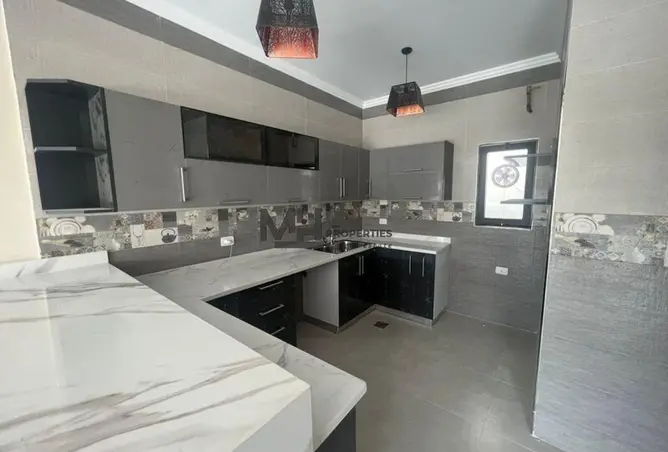 111882896 - Property Image 2