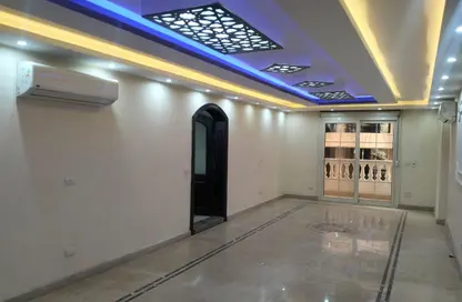 شقة - 3 غرف نوم - 3 حمامات للايجار في شارع الجزائر - المهندسين - الجيزة