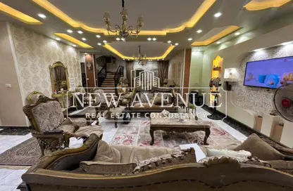 Villa - 4 Bedrooms - 4 Bathrooms for sale in Al Shorouk Road - 1st Neighborhood - 8th District - Shorouk City - Cairo