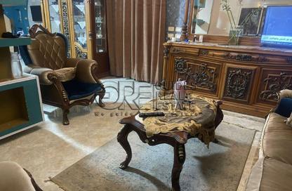 Apartment - 3 Bedrooms - 2 Bathrooms for sale in Al Hay Al Thalith St. - 3rd District - 6 October City - Giza