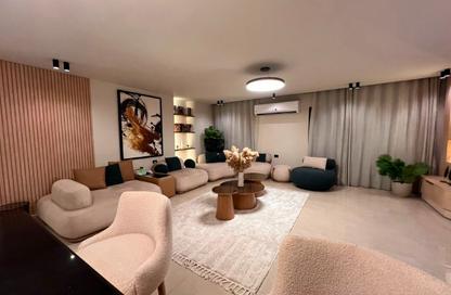 Apartment - 3 Bedrooms - 3 Bathrooms for sale in Al Mesaha St. - Dokki - Giza