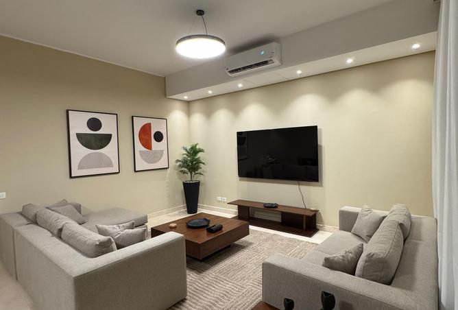 98007187 - Property Image 2