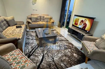 Apartment - 2 Bedrooms - 2 Bathrooms for sale in Cornish El Nile St. - Maadi - Hay El Maadi - Cairo