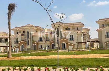 Townhouse - 4 Bedrooms - 4 Bathrooms for sale in Al Maqsad - New Capital Compounds - New Capital City - Cairo