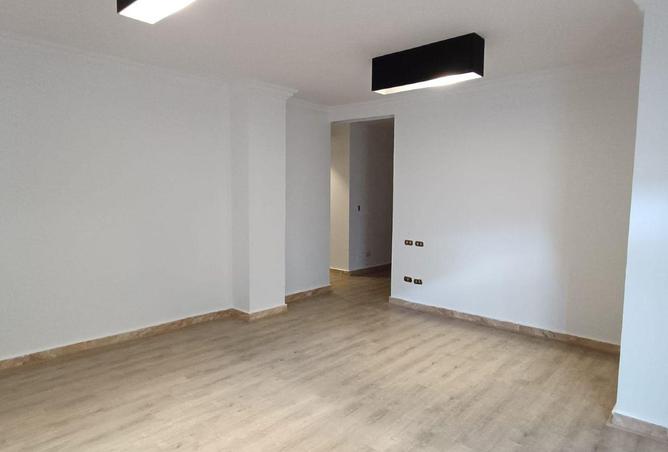 63392291 - Property Main Image