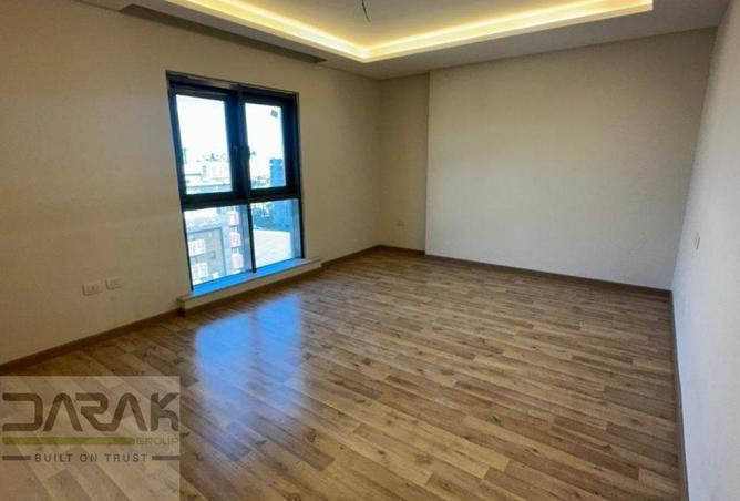 8591972 - Property Image 3