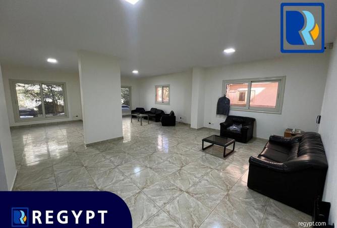 8618802 - Property Image 2