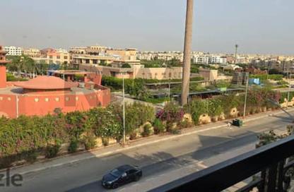 Duplex - 6 Bedrooms - 3 Bathrooms for sale in City Club Mall - 1st District East - Shorouk City - Cairo