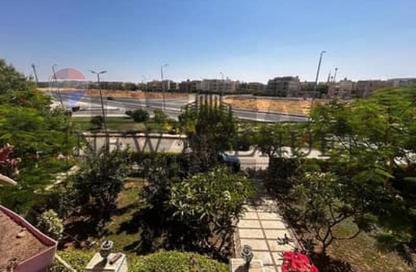 Duplex - 6 Bedrooms - 3 Bathrooms for sale in City Club Mall - 1st District East - Shorouk City - Cairo