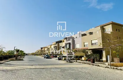 تاون هاوس - 5 غرف نوم - 4 حمامات للبيع في جولف فيوز - طريق مصر اسكندرية الصحراوي - مدينة 6 أكتوبر - الجيزة