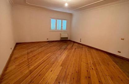 Office Space - 4 Bedrooms - 3 Bathrooms for rent in Makram Ebeid St. - 6th Zone - Nasr City - Cairo