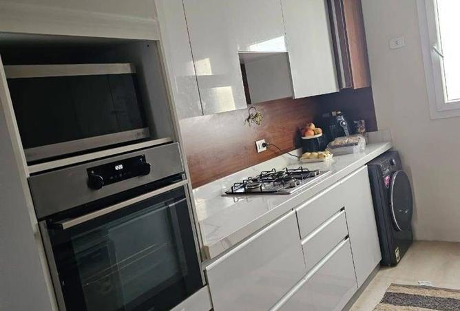 8388666 - Property Image 2