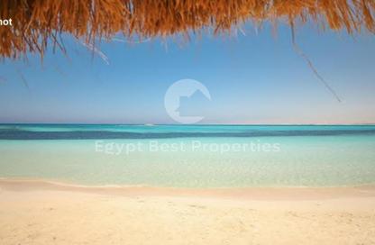 Villa - 6 - 5 for sale in Beit Al Bahr - Sidi Heneish - North Coast