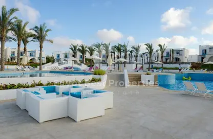 Chalet - 2 Bedrooms - 2 Bathrooms for sale in Mountain View - Ras Al Hekma - North Coast