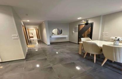 شقة - 2 غرف نوم - 3 حمامات للبيع في فيلدج ويست - كمبوندات الشيخ زايد - الشيخ زايد - الجيزة