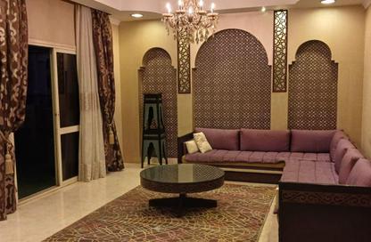 شقة - 3 غرف نوم - 3 حمامات للايجار في شارع الشيماء - المنطقة و - حى جنوب الاكايمية - مدينة القاهرة الجديدة - القاهرة
