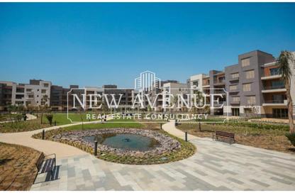 Apartment - 3 Bedrooms - 2 Bathrooms for sale in District 5 - 5th Settlement Compounds - The 5th Settlement - New Cairo City - Cairo