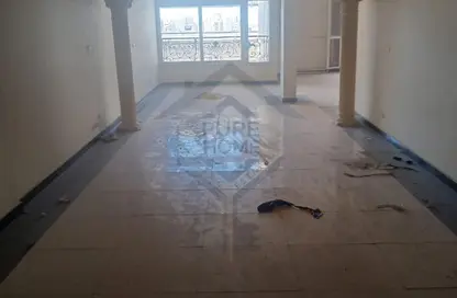 Apartment - 5 Bedrooms - 4 Bathrooms for rent in Mohamed Fawzy Moaz St. - Smouha - Hay Sharq - Alexandria