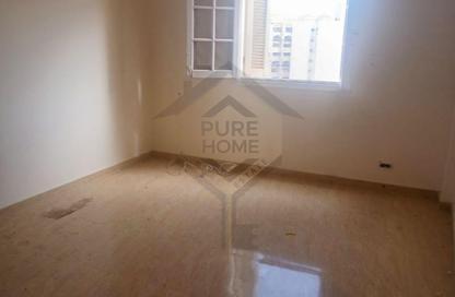Apartment - 5 Bedrooms - 4 Bathrooms for rent in Mohamed Fawzy Moaz St. - Smouha - Hay Sharq - Alexandria