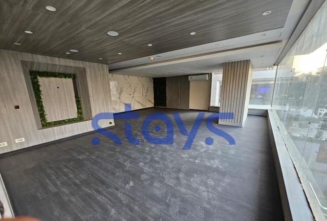 98829022 - Property Image 3