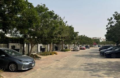 Townhouse - 3 Bedrooms - 3 Bathrooms for sale in Cluster 18 - Hyde Park - New Cairo City - Cairo