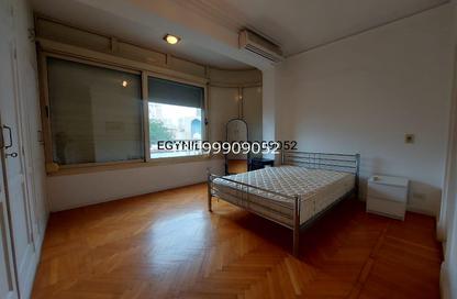Apartment - 5 Bedrooms - 3 Bathrooms for rent in Mohamed Mazhar St. - Zamalek - Cairo Apartment - 5 Bedrooms - 3 Bathrooms for rent in Mohamed Mazhar St. - Zamalek - Cairo