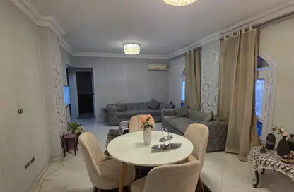 Apartment - 2 Bedrooms - 2 Bathrooms for rent in 7th District - Sheikh Zayed City - Giza