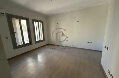 شقة - 2 غرف نوم - 2 حمامات للايجار في ذا فيلدج - المستثمرين الجنوبية - مدينة القاهرة الجديدة - القاهرة