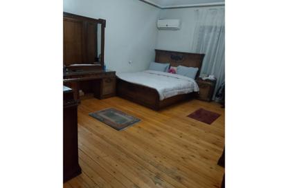 Apartment - 3 - 2 for sale in Moez Al Dawla St. - 6th Zone - Nasr City - Cairo