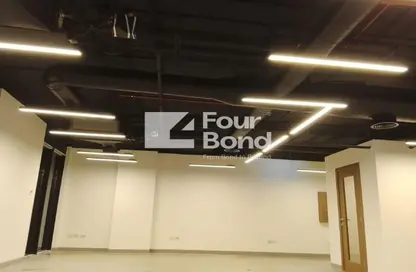 Office Space - Studio - 1 Bathroom for rent in Hyde Park Business District Mall - South Teseen St. - The 5th Settlement - New Cairo City - Cairo