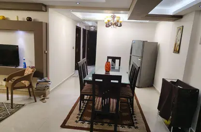 شقة - 2 غرف نوم - 2 حمامات للايجار في طريق بيفرلي هيلز - الحي السابع عشر - الشيخ زايد - الجيزة شقة - 2 غرف نوم - 2 حمامات للايجار في طريق بيفرلي هيلز - الحي السابع عشر - الشيخ زايد - الجيزة