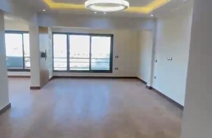Apartment - 3 - 2 for rent in Abd El Aziz Fahmy St. - Triumph Square - El Nozha - Cairo