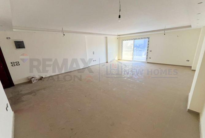 8677098 - Property Image 3