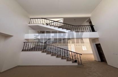 Villa - 6 Bedrooms - 5 Bathrooms for sale in Hyde Park - New Cairo City - Cairo