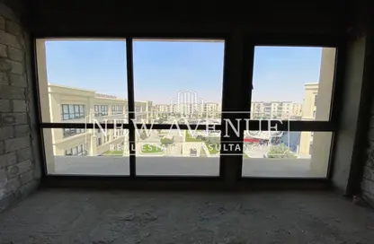 مساحات مكتبية - استوديو للايجار في ميفيدا - كمبوندات التجمع الخامس - التجمع الخامس - مدينة القاهرة الجديدة - القاهرة