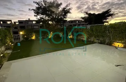 تاون هاوس - 4 غرف نوم - 4 حمامات للايجار في جولف فيوز - طريق مصر اسكندرية الصحراوي - مدينة 6 أكتوبر - الجيزة