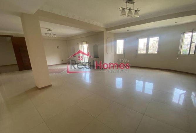 8220922 - Property Image 2