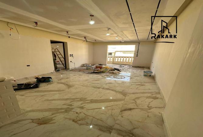 52442809 - Property Image 3