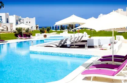 شاليه - 2 غرف نوم - 2 حمامات للبيع في ماونتن فيو راس الحكمة - راس الحكمة - الساحل الشمالي