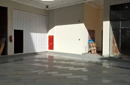 محل تجاري - استوديو - 1 حمام للايجار في مول سيلفر جيت - الحي الثاني عشر - الشيخ زايد - الجيزة