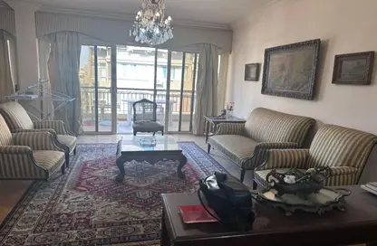 شقة - 3 غرف نوم - 2 حمامات للبيع في شارع رشدان - الدقي - الجيزة