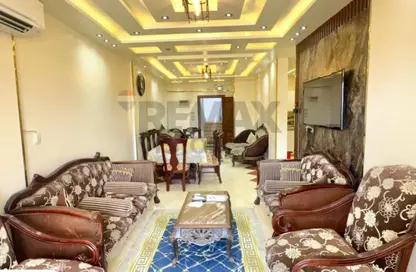 Apartment - 3 Bedrooms - 2 Bathrooms for rent in Iskandar Ibrahim St. - Miami - Hay Awal El Montazah - Alexandria