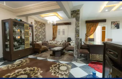 Apartment - 3 Bedrooms - 2 Bathrooms for sale in Mohamed Helmy St. - Victoria - Hay Awal El Montazah - Alexandria