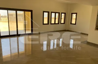 فيلا - 4 غرف نوم - 3 حمامات للايجار في ليفانا - اب تاون كايرو - المقطم - القاهرة