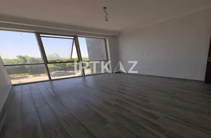 شقة - 2 غرف نوم - 2 حمامات للبيع في جاليريا  مون فالى - المستثمرين الجنوبية - مدينة القاهرة الجديدة - القاهرة